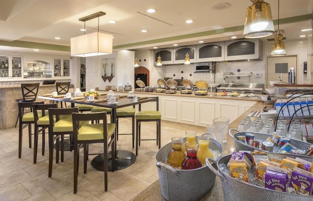 Hilton Garden Inn Midland Esterno foto