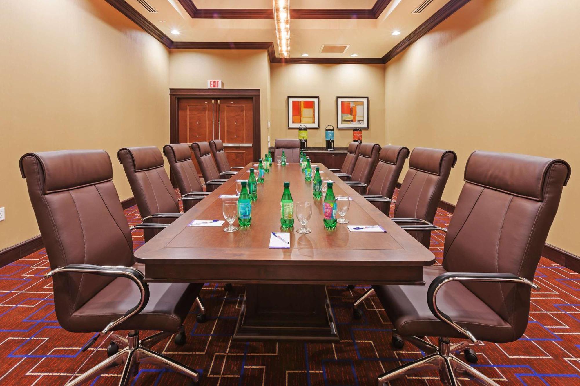 Hilton Garden Inn Midland Esterno foto
