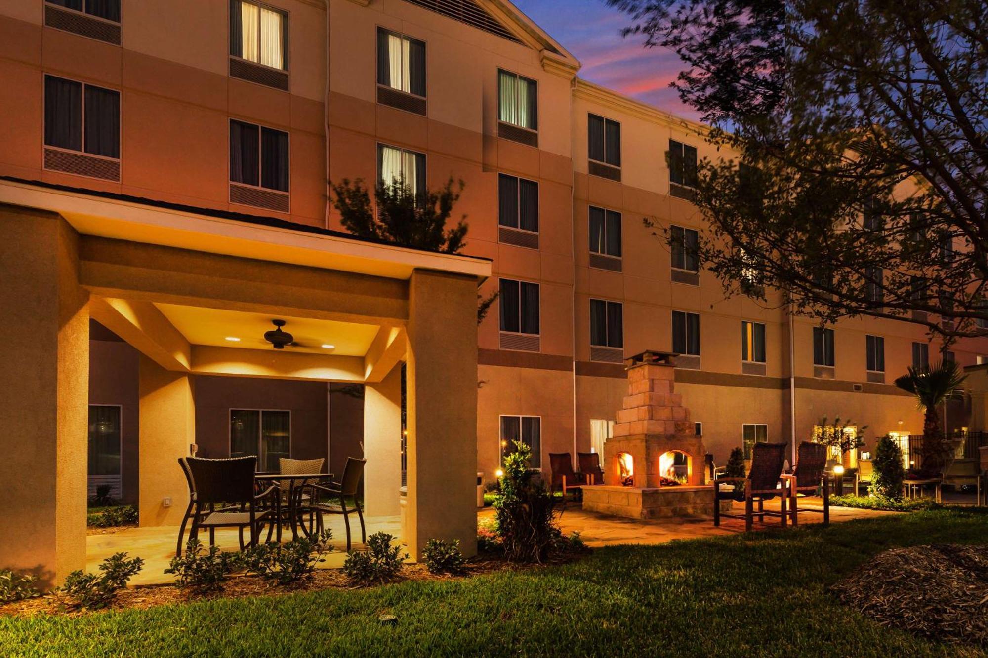 Hilton Garden Inn Midland Esterno foto